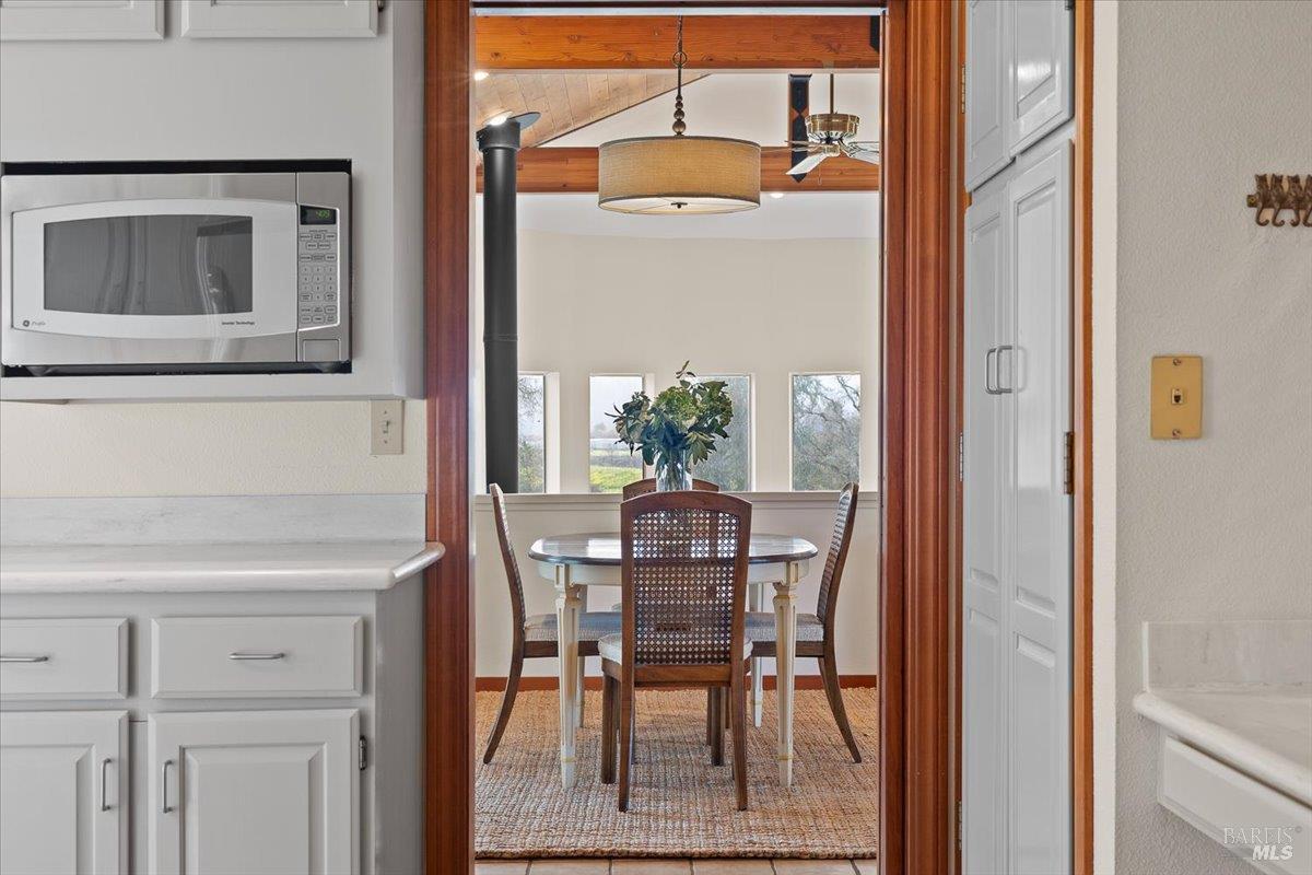 910-920 Lytton Springs Road Healdsburg, CA 95448 - Photo 11 of 59 a dining room with furniture and window