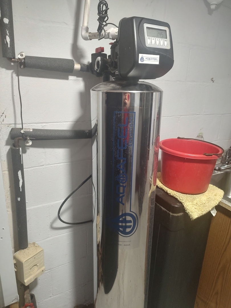 1045 Palace Street Aurora, IL 60506 - Photo 22 of 28 a close view of water heater room