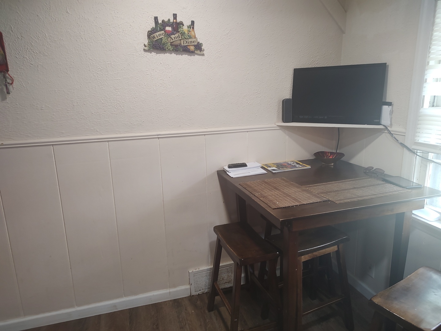 1045 Palace Street Aurora, IL 60506 - Photo 23 of 28 a workspace with furniture and wooden floor