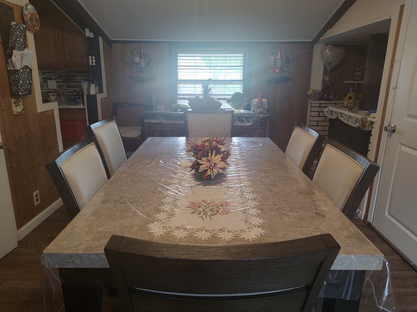 1045 Palace Street Aurora, IL 60506 - Photo 8 of 28 a dining table with chairs and window