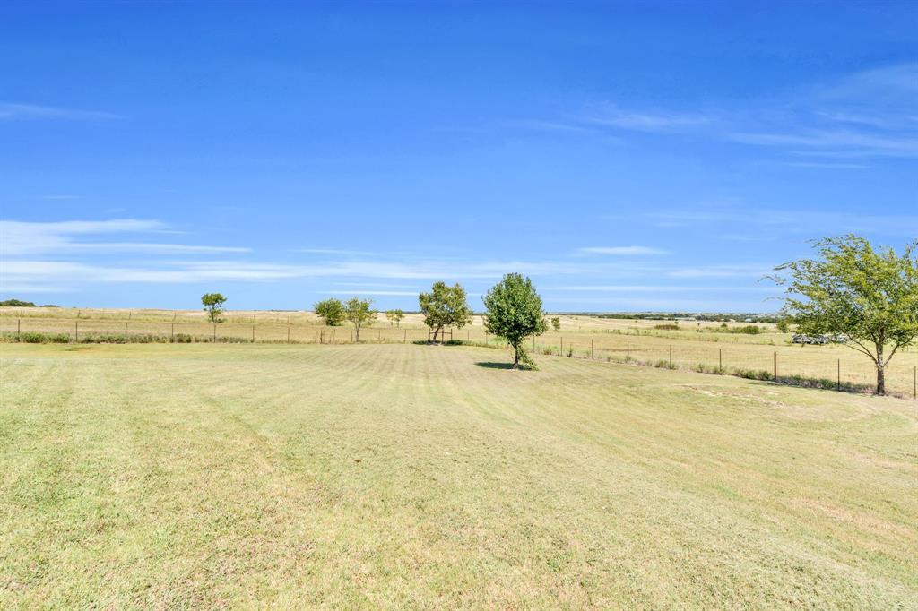 154 Richard Road Waxahachie, TX 75167 - Photo 31 of 38 a view of an ocean