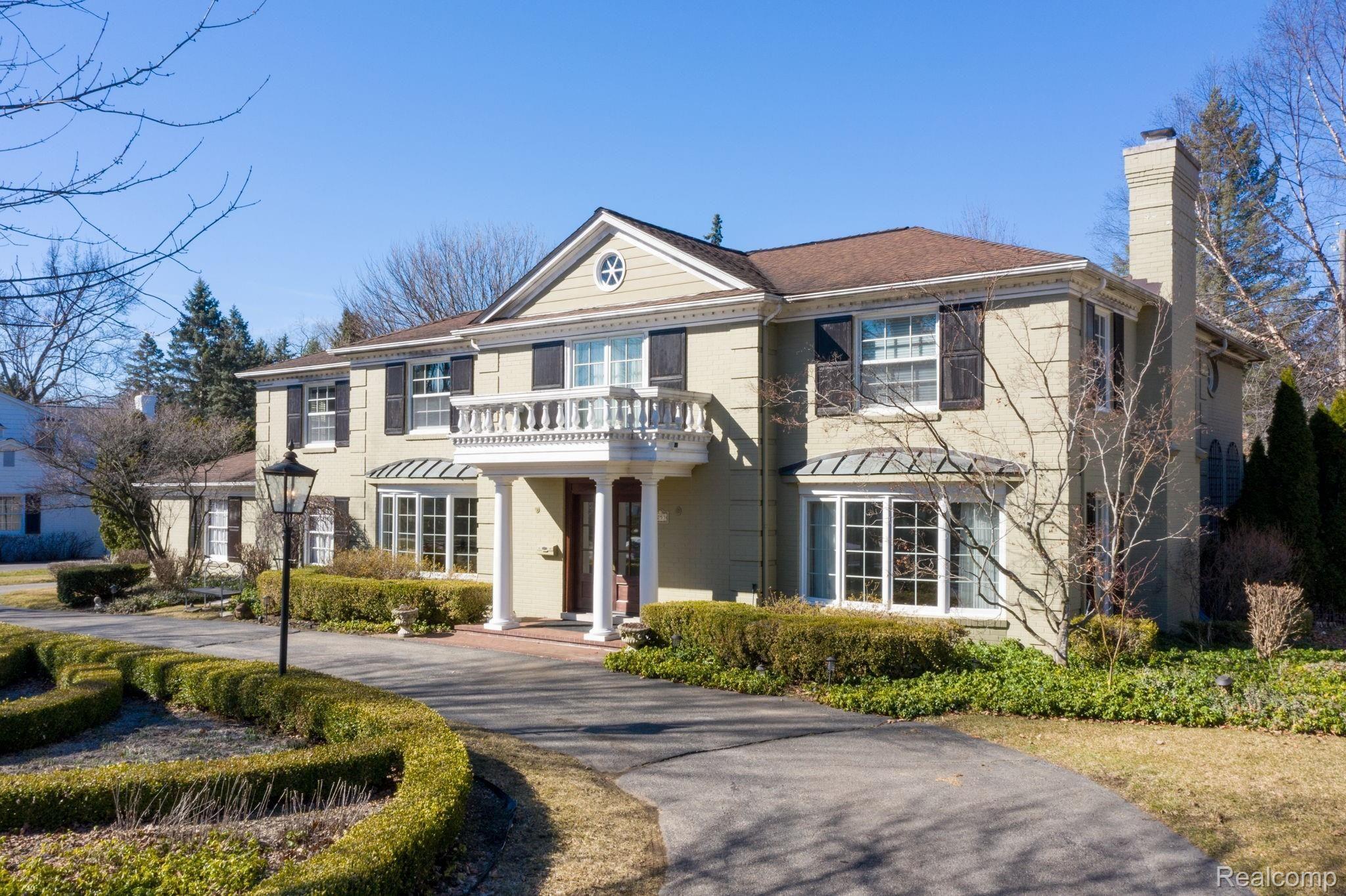 1253 Covington Road Bloomfield Hills, MI 48301 - Photo 34 of 35 web_DJI_0372.jpg