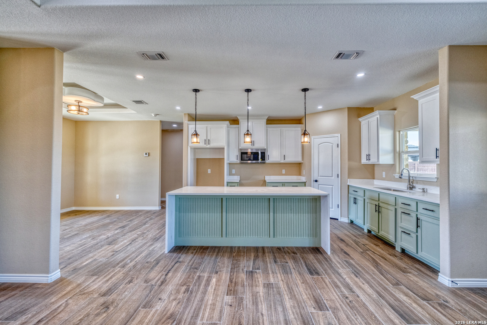 2 Hope Place Uvalde, TX 78801 - Photo 11 of 36