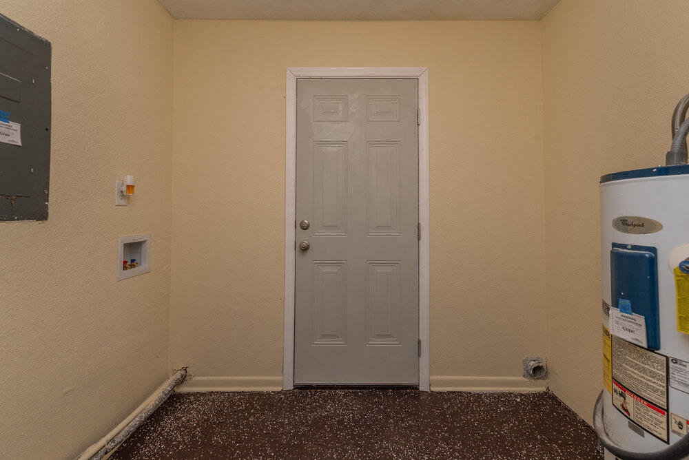 2001 Dallas Drive Augusta, GA 30906 - Photo 19 of 38 019_2001_dallas_dr_019