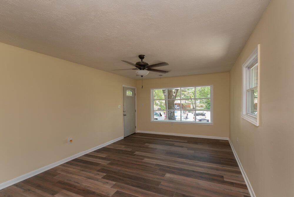 2001 Dallas Drive Augusta, GA 30906 - Photo 9 of 38 009_2001_dallas_dr_009