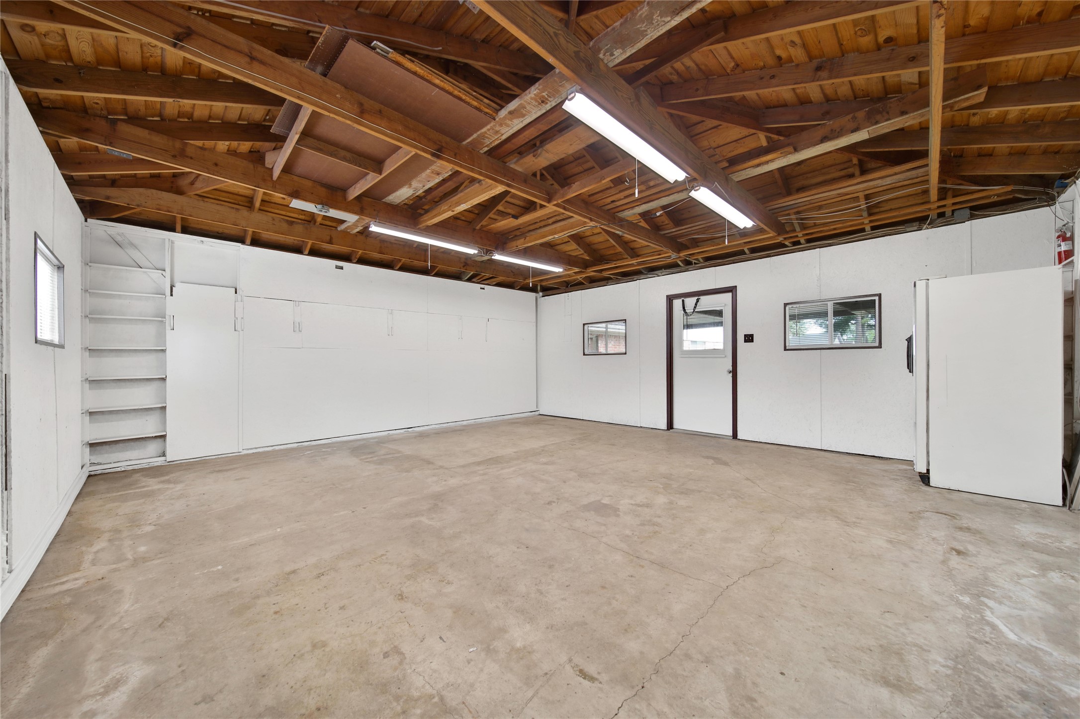 9411 Roos Road Houston, TX 77036 - Photo 40 of 41 a view of empty room