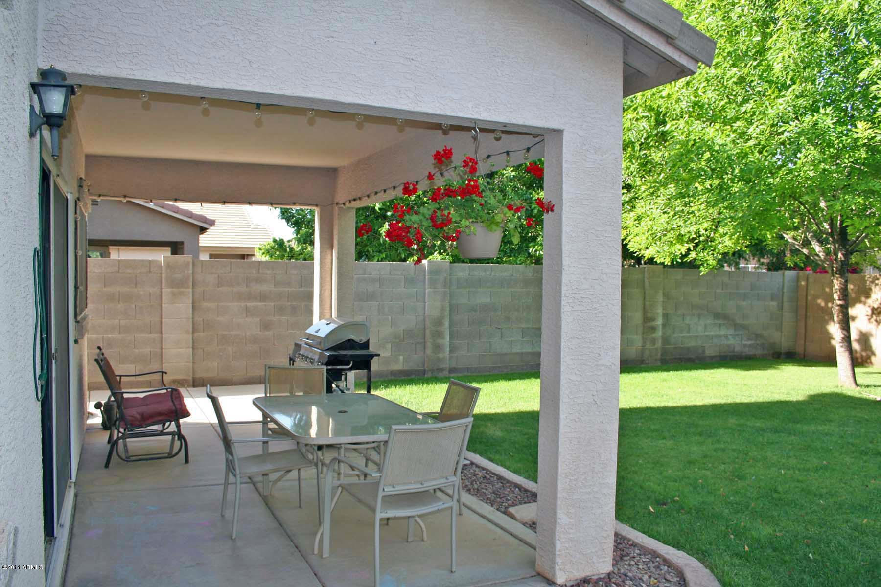 3318 South Wade Drive Gilbert, AZ 85297 - Photo 20 of 25 Patio