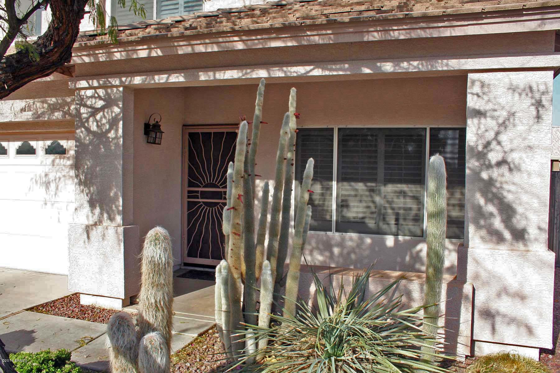 3318 South Wade Drive Gilbert, AZ 85297 - Photo 2 of 25 Front of Home