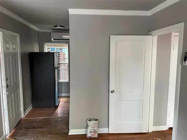 $800 | 204 East 30th Street, Unit 201, Austin, TX 78705