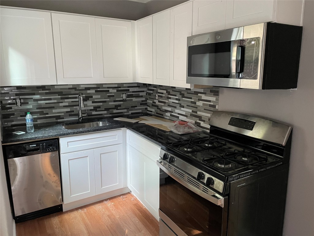 204 East 30th Street, Unit 201 Austin, TX 78705 - Photo 13 of 16