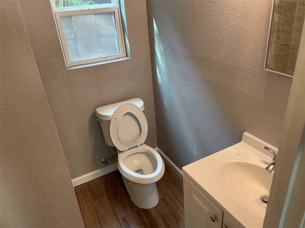 204 East 30th Street, Unit 201 Austin, TX 78705 - Photo 14 of 16