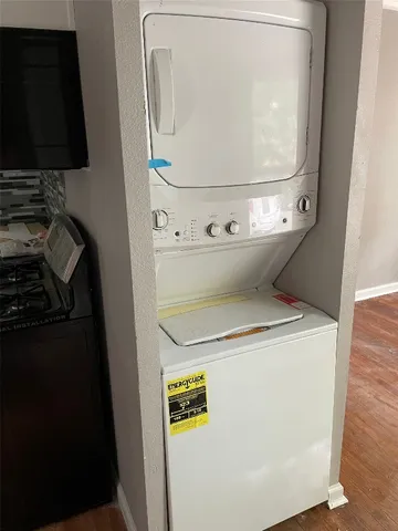 $800 | 204 East 30th Street, Unit 201, Austin, TX 78705