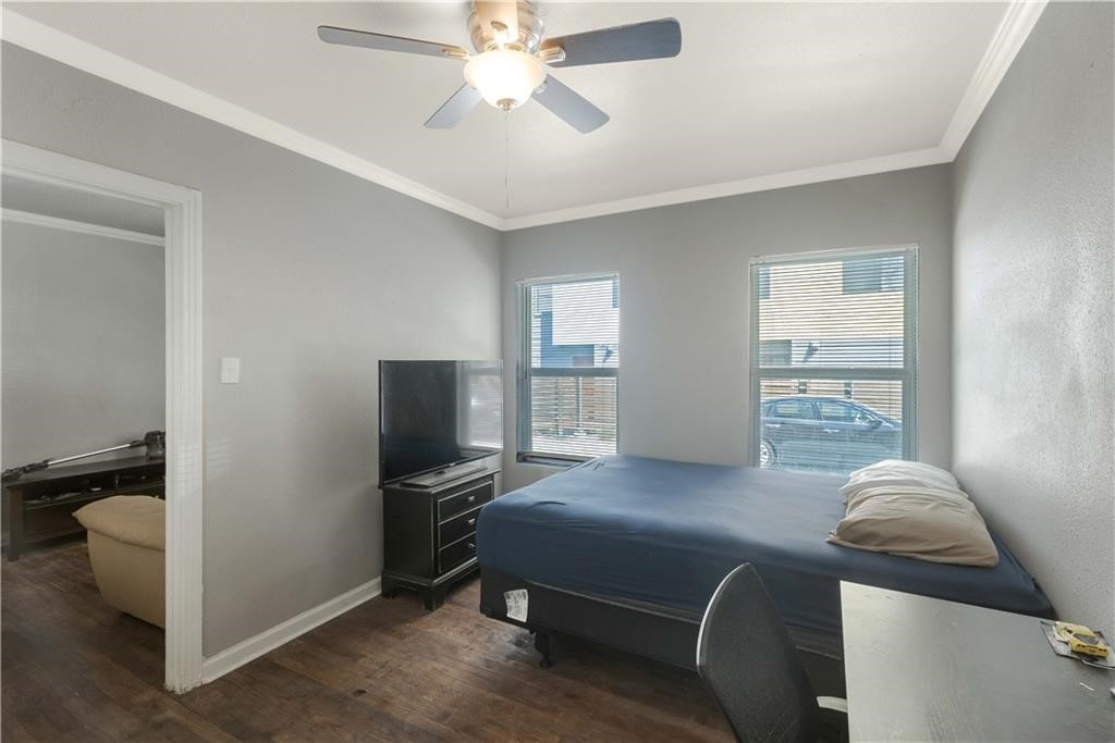 204 East 30th Street, Unit 201 Austin, TX 78705 - Photo 5 of 16