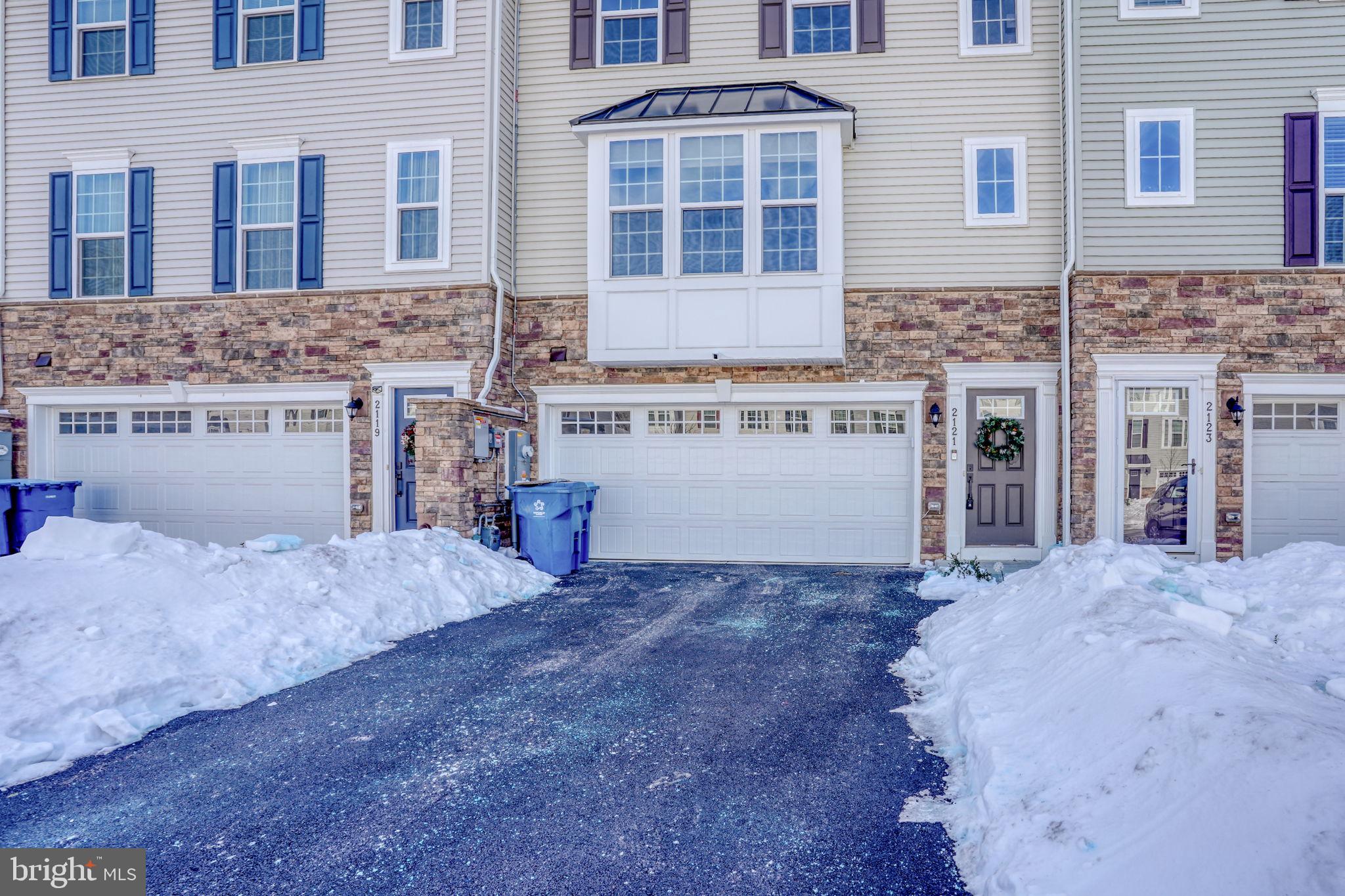 2121 Rivers Drive Newark, DE 19702 - Photo 2 of 43