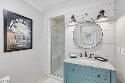 $1,695,000 | 4870 West W Boulevard, Unit 21, Naples, FL 34103