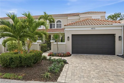 $1,695,000 | 4870 West W Boulevard, Unit 21, Naples, FL 34103