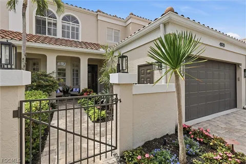 $1,695,000 | 4870 West W Boulevard, Unit 21, Naples, FL 34103