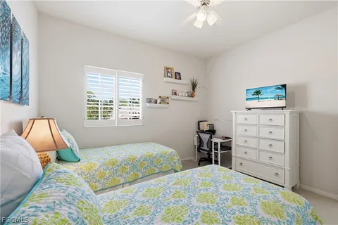 $1,695,000 | 4870 West W Boulevard, Unit 21, Naples, FL 34103
