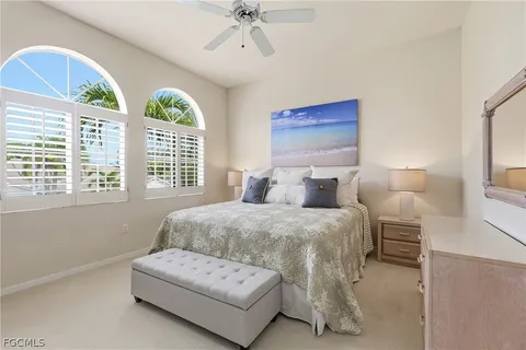 $1,695,000 | 4870 West W Boulevard, Unit 21, Naples, FL 34103