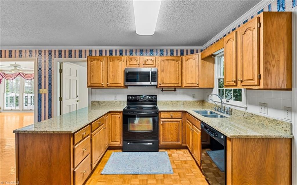 1616 Heathcliff Road High Point, NC 27262 - Photo 19 of 50 Gallery Image 19
