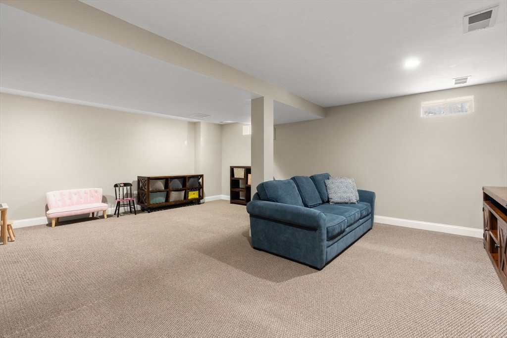 3 Beverly Road Natick, MA 01760 - Photo 24 of 33 Gallery Image 24