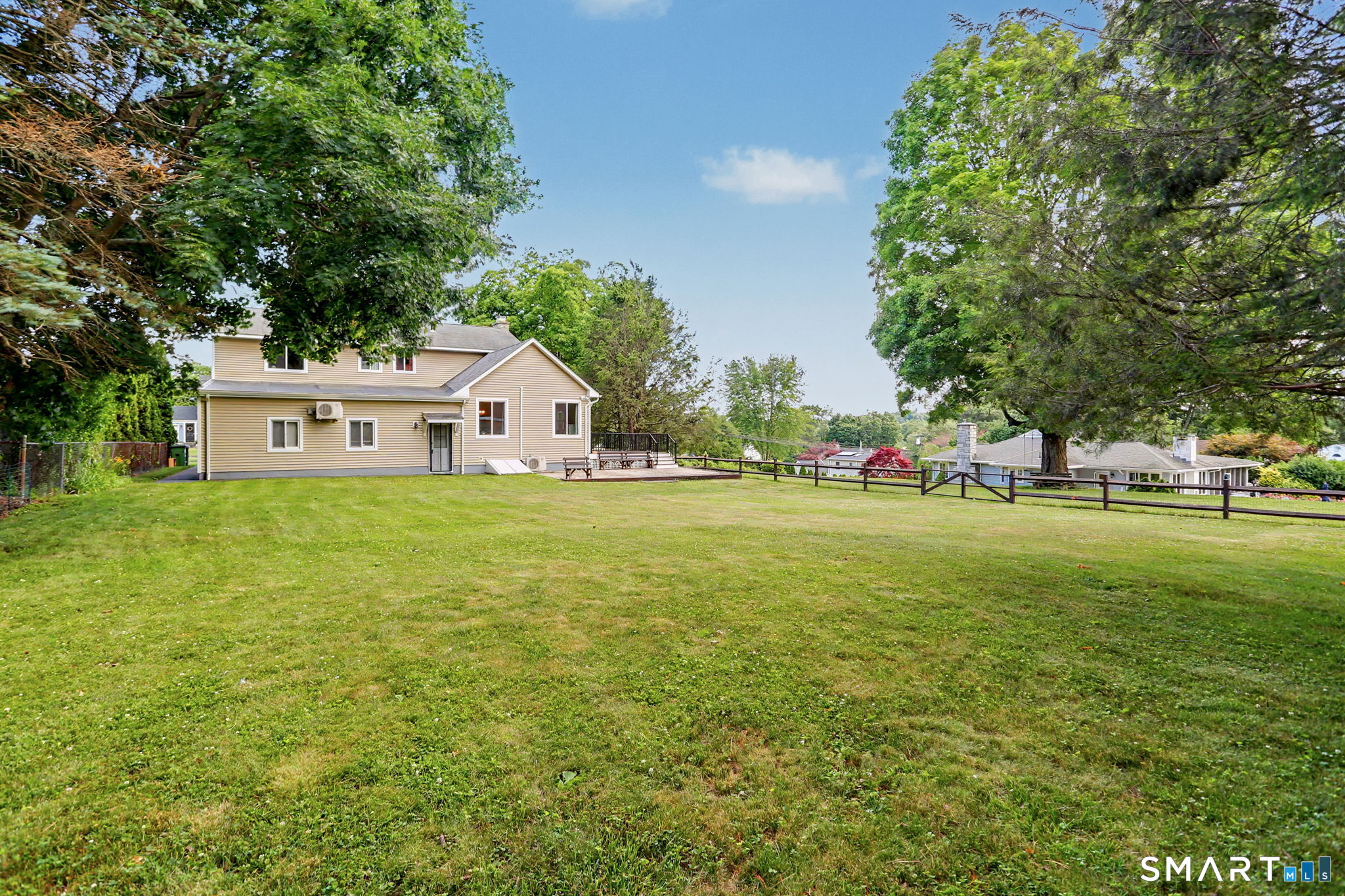 78 Chestnut Hill Road Trumbull, CT 06611 - Photo 27 of 36