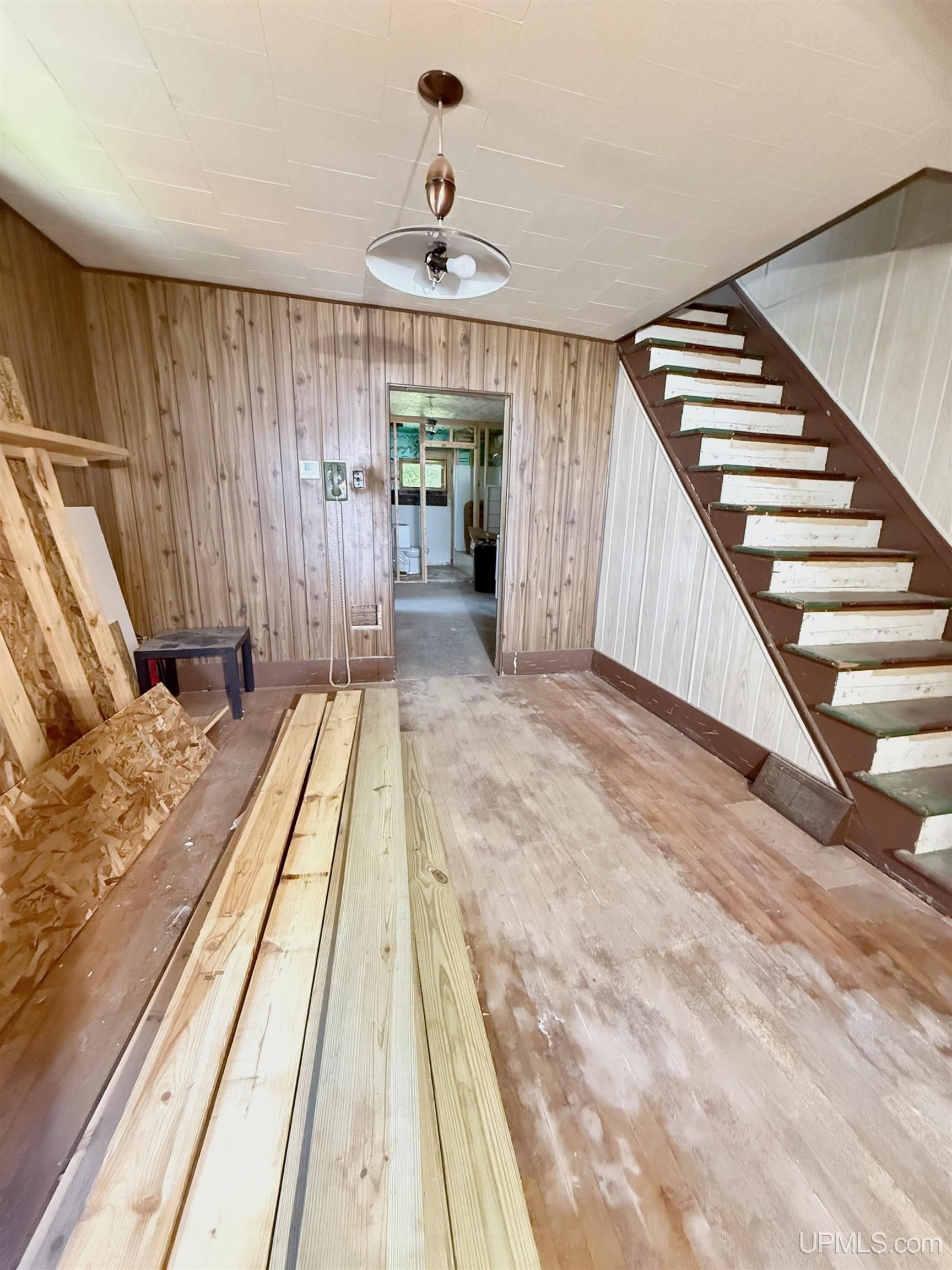 25396 Portland Street Calumet, MI 49913 - Photo 6 of 27