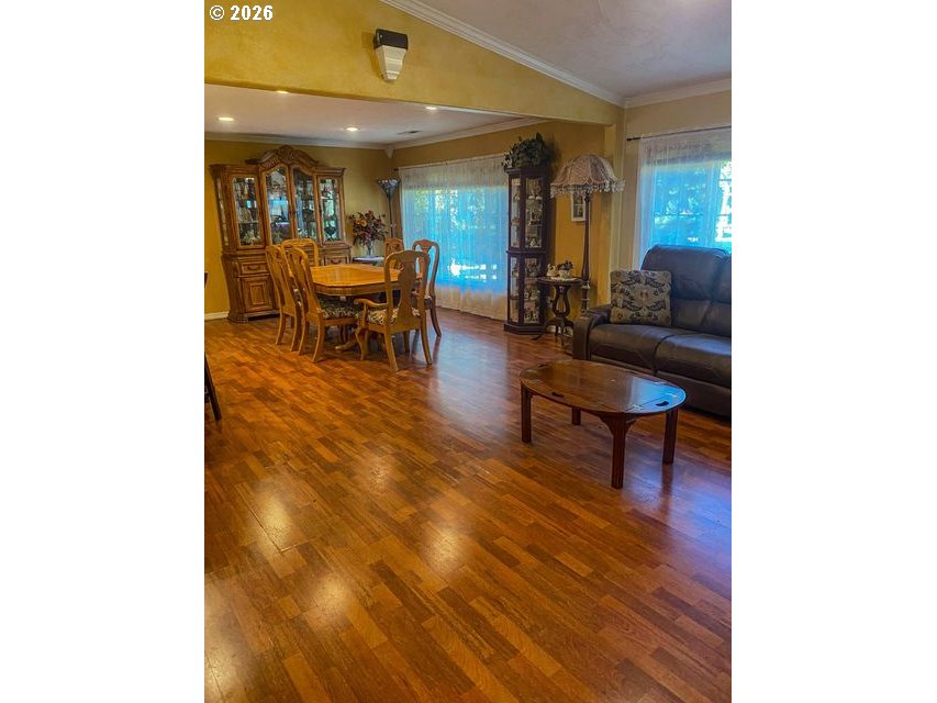 1121 Yeust Road Azalea, OR 97410 - Photo 11 of 48