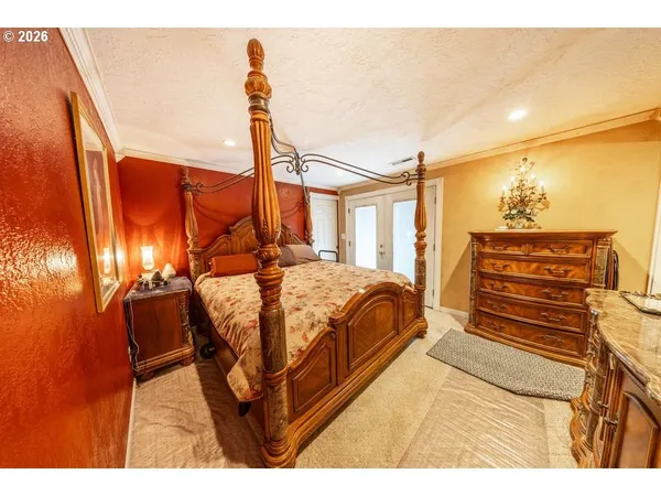 $550,000 | 1121 Yeust Road, Azalea, OR 97410