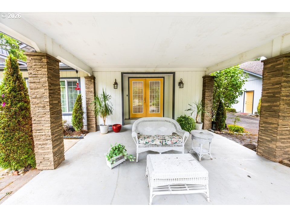 1121 Yeust Road Azalea, OR 97410 - Photo 23 of 48