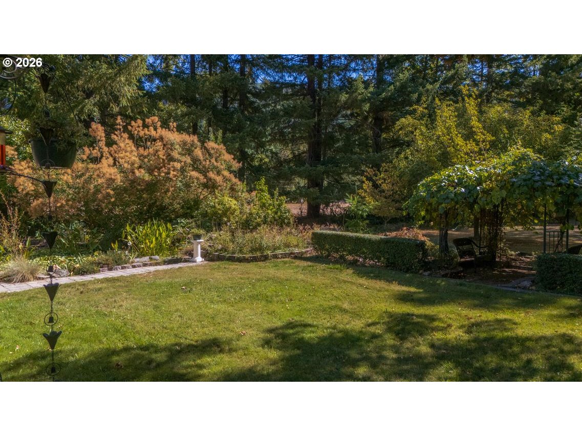 1121 Yeust Road Azalea, OR 97410 - Photo 25 of 48