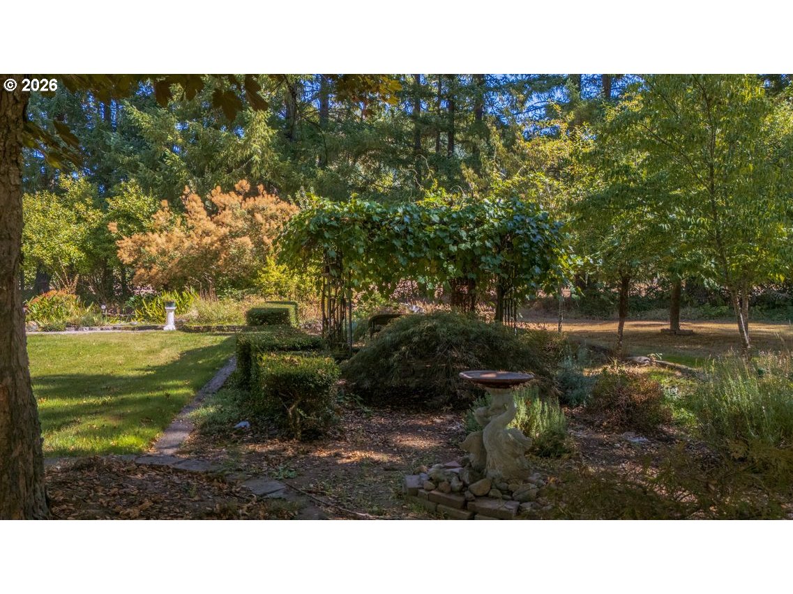 1121 Yeust Road Azalea, OR 97410 - Photo 30 of 48