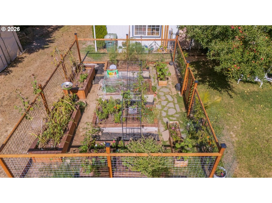 1121 Yeust Road Azalea, OR 97410 - Photo 31 of 48