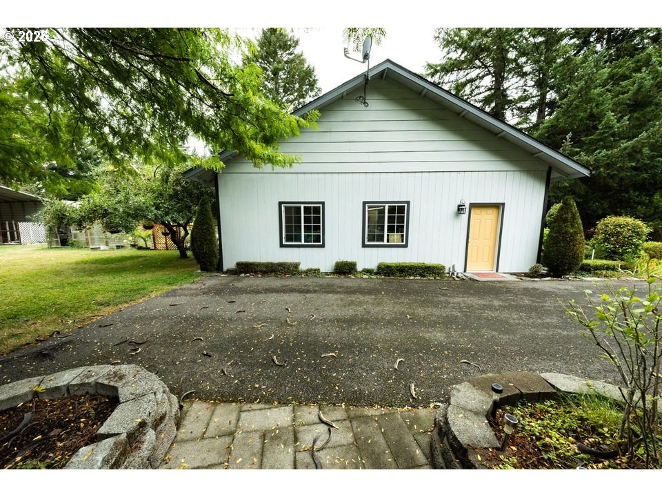 1121 Yeust Road Azalea, OR 97410 - Photo 45 of 48