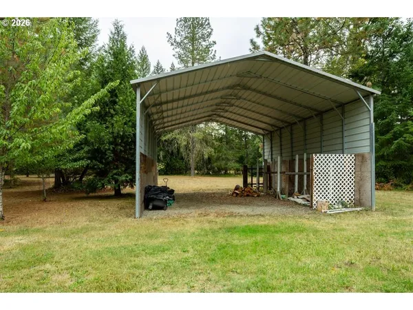 $550,000 | 1121 Yeust Road, Azalea, OR 97410