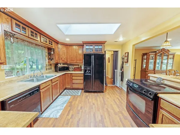 $550,000 | 1121 Yeust Road, Azalea, OR 97410