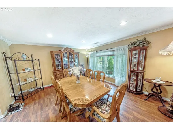 $550,000 | 1121 Yeust Road, Azalea, OR 97410