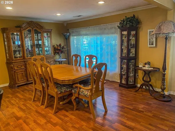 $550,000 | 1121 Yeust Road, Azalea, OR 97410