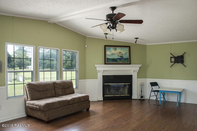 123 Timber Trail Sunset, LA 70584 - Photo 6 of 20 7_Den