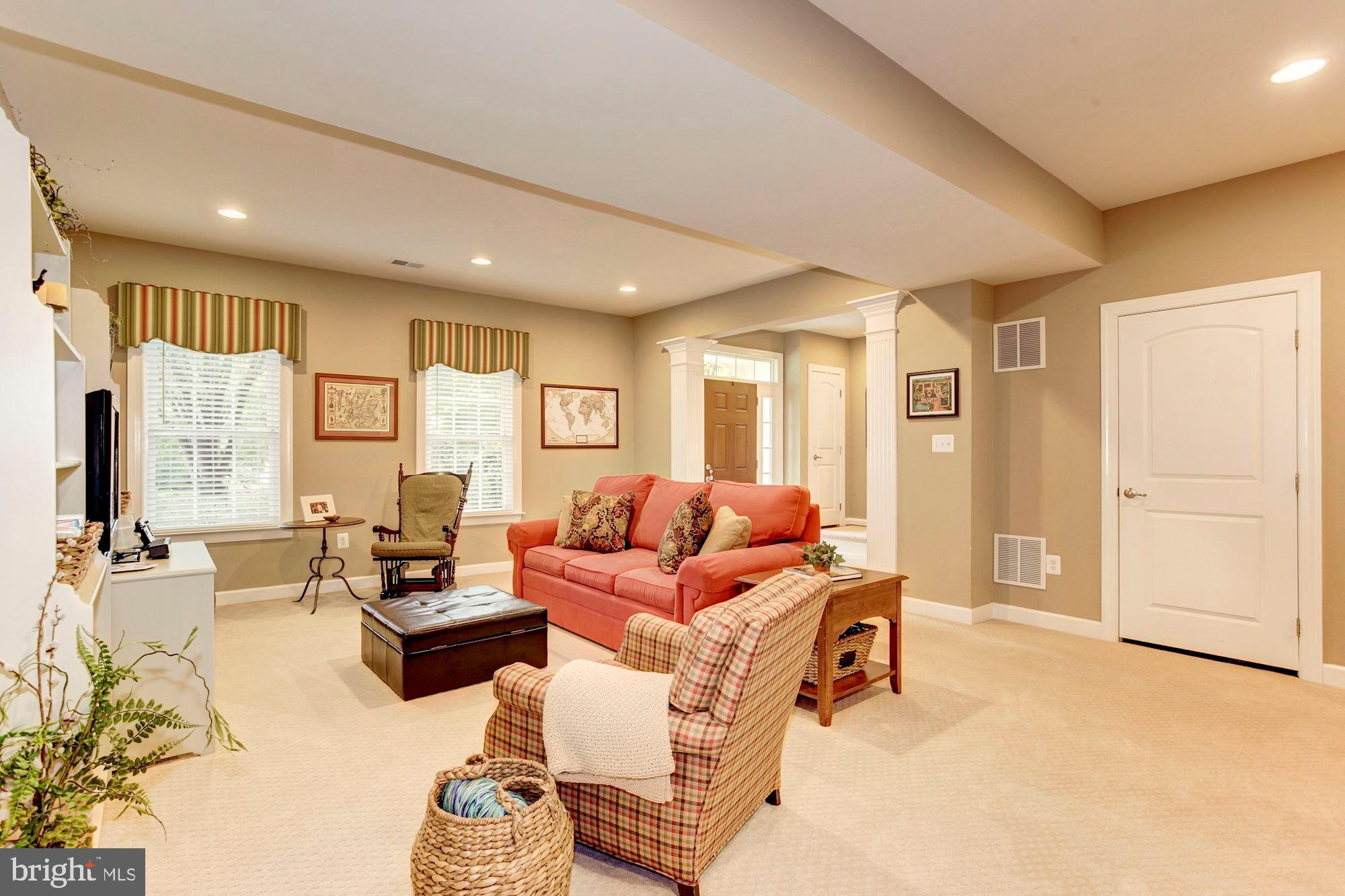 24960 Castleton Drive Chantilly, VA 20152 - Photo 11 of 44