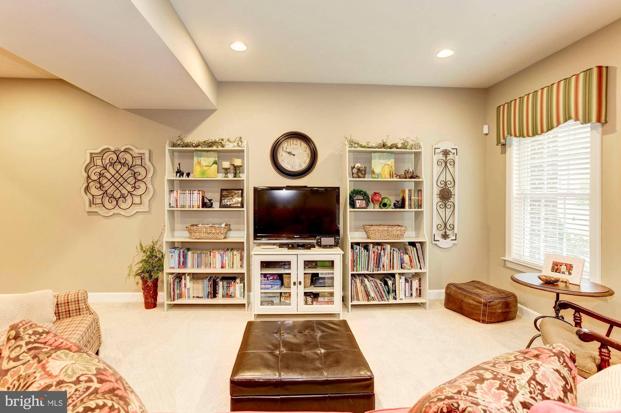 24960 Castleton Drive Chantilly, VA 20152 - Photo 12 of 44