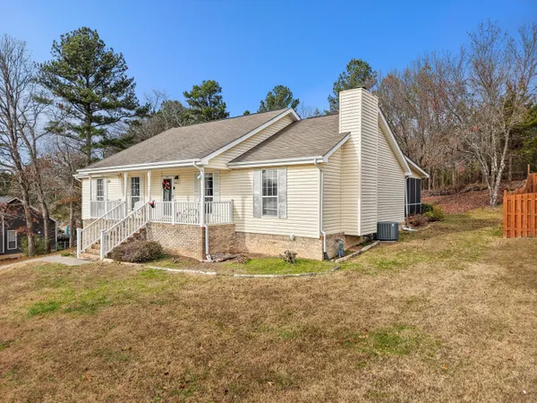$2,400 | 8715 Windhaven Road, Ooltewah, TN 37363
