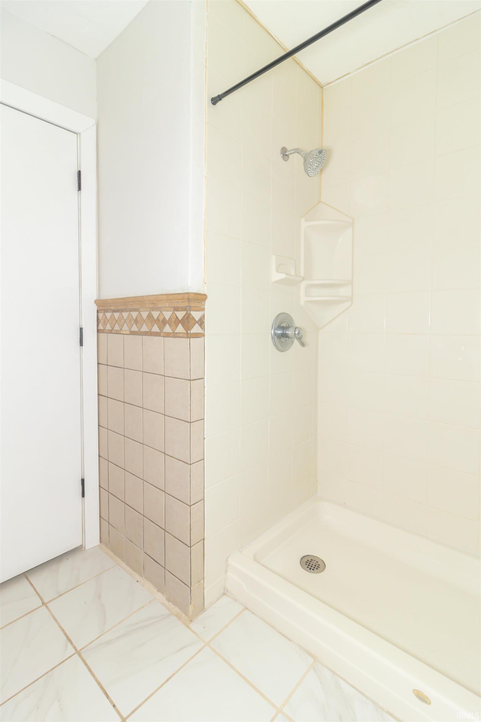 1127 Hickory Lane New Castle, IN 47362 - Photo 24 of 36