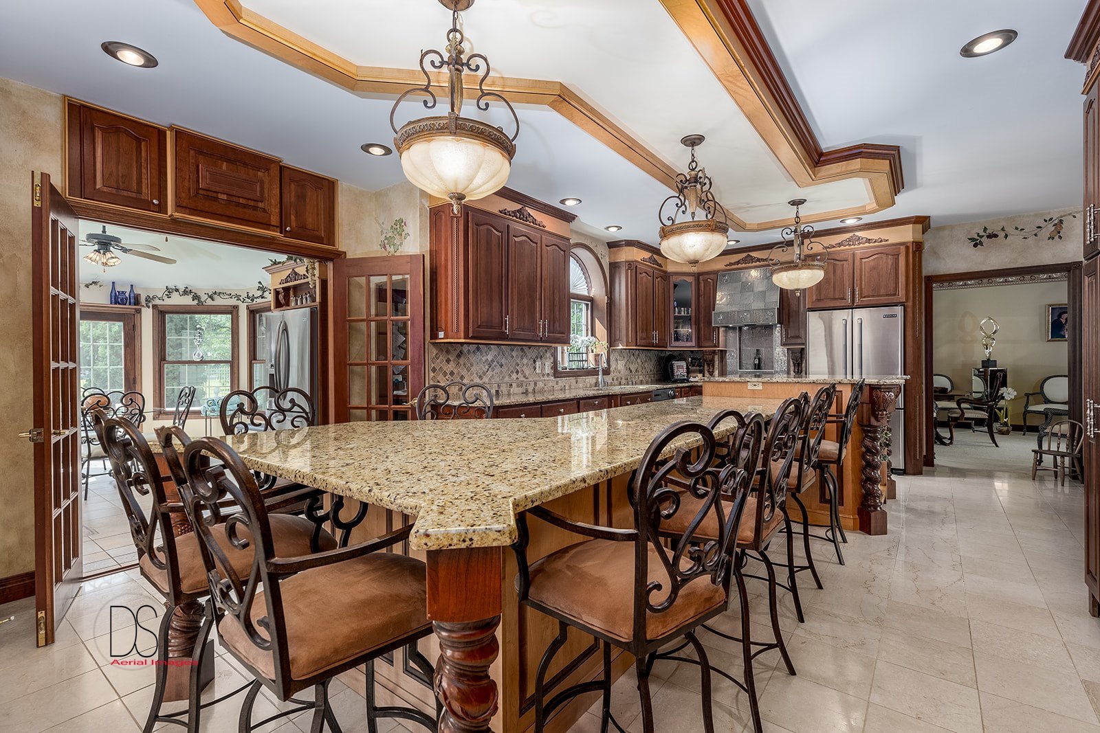 1638 Timber Lane Ottawa, IL 61350 - Photo 23 of 50 a view of a dining room with furniture