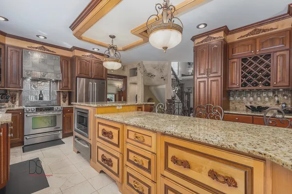 $755,000 | 1638 Timber Lane, Ottawa, IL 61350