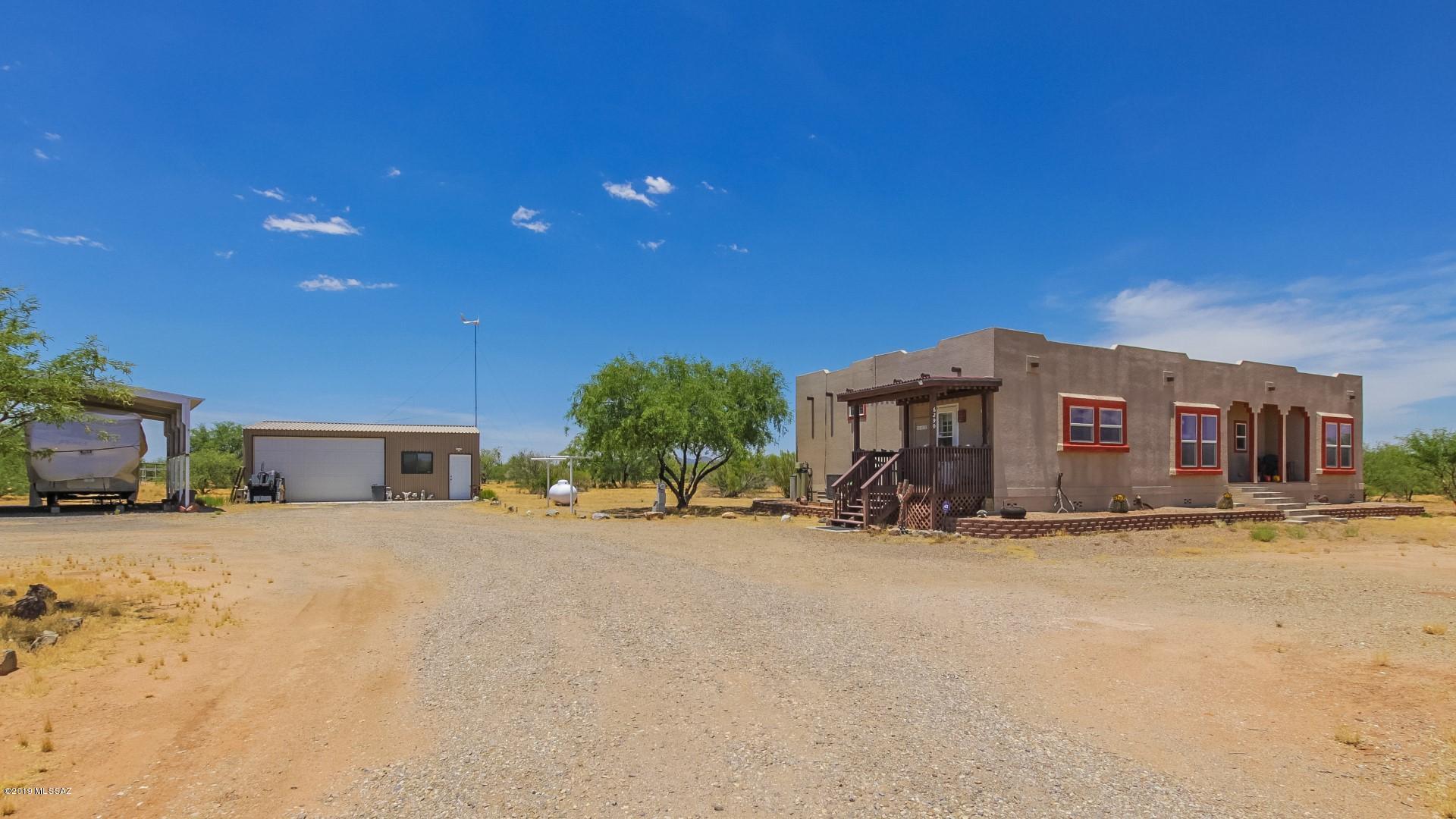 6290 South Valencia Ranch Road Tucson, AZ 85735 - Photo 2 of 22