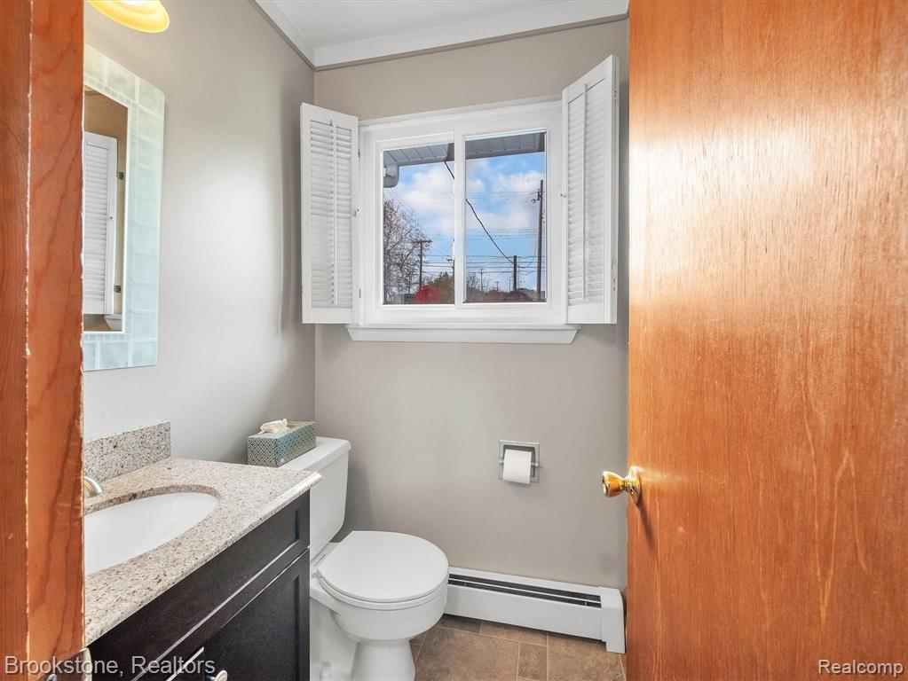 2960 York Road Rochester Hills, MI 48309 - Photo 9 of 24