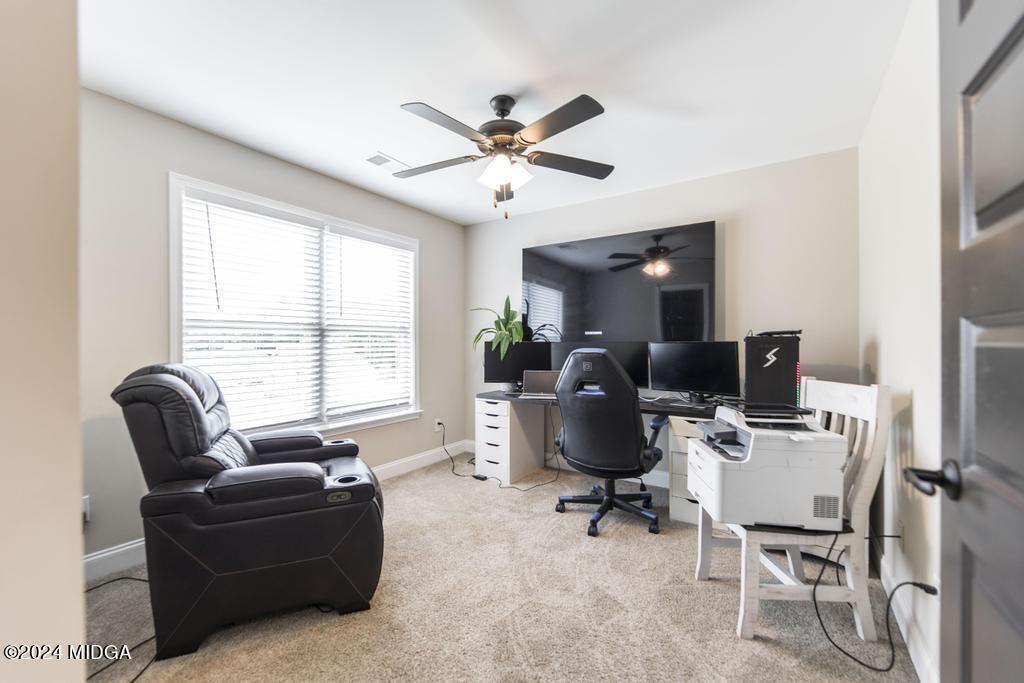 135 Timber Ridge Boulevard Byron, GA 31008 - Photo 25 of 36 a living room with furniture