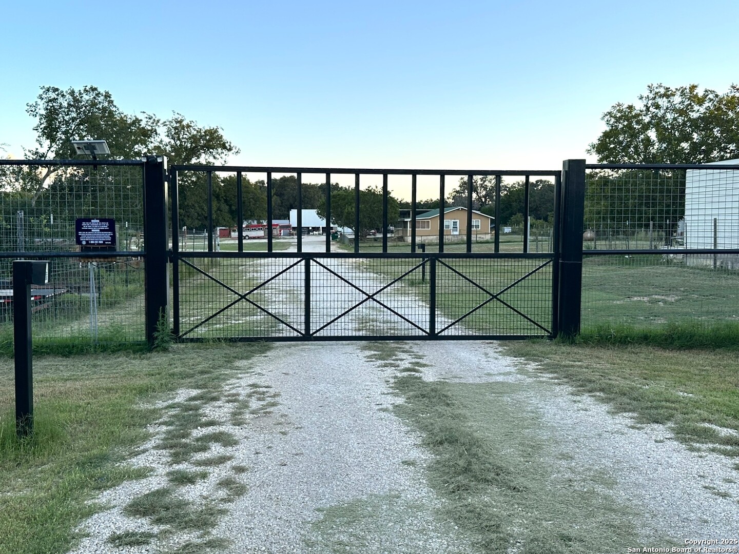 305 Summit Drive Leakey, TX 78873 - Photo 16 of 45