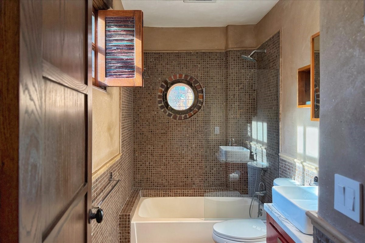 1433 Upper Canyon Road Santa Fe, NM 87501 - Photo 43 of 57 Attached Casita Bathroom